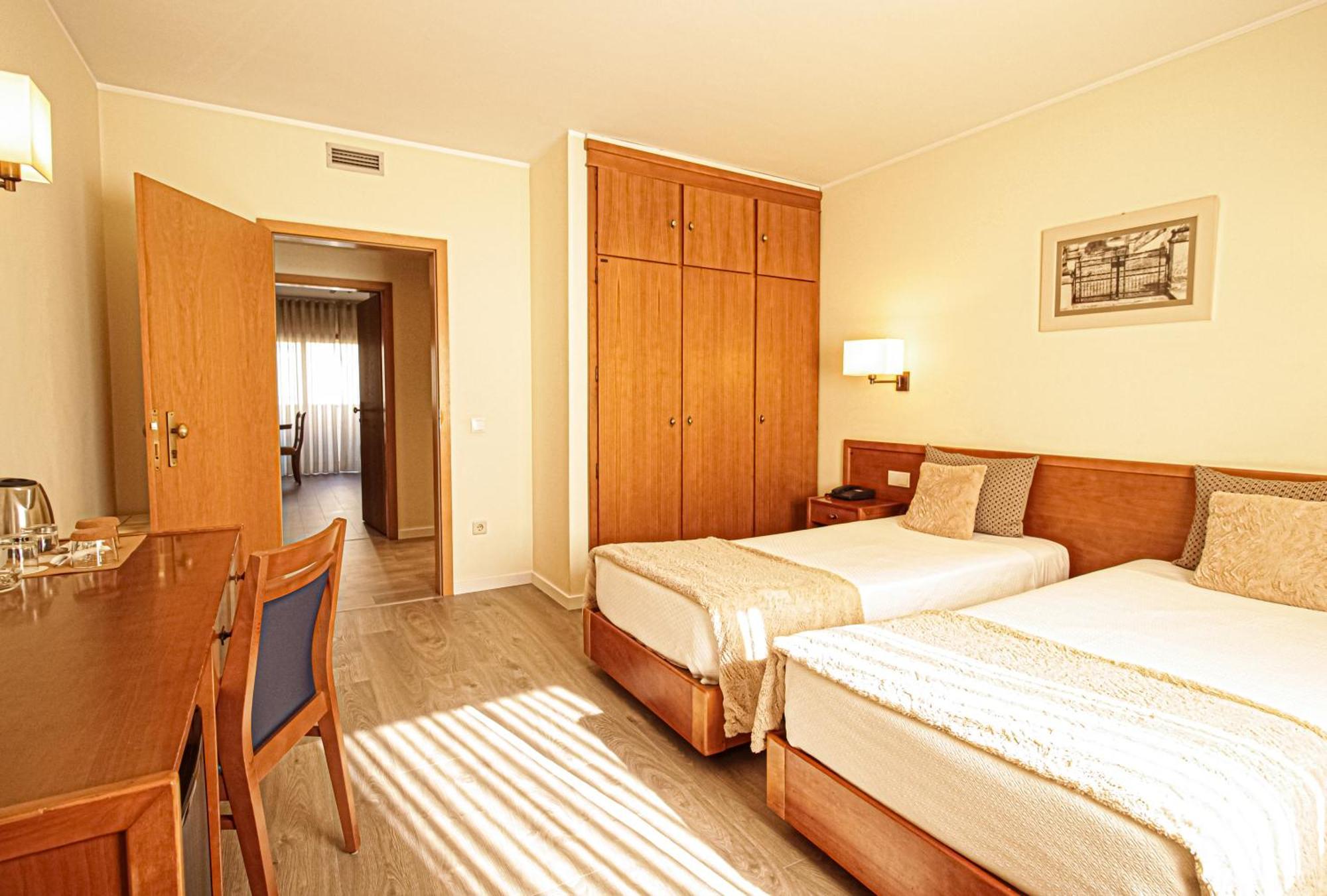 Hotel Dos Loios سانتا ماريا دا فييرا المظهر الخارجي الصورة
